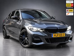 BMW 3-serie - 330e High Executive M-Sport|Luxe Uitvoering|Black pakket|Stuur verwarming|NAP|APK|