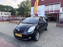 Toyota Yaris - 1.3 16V VVT-I 5DR MMT Luna