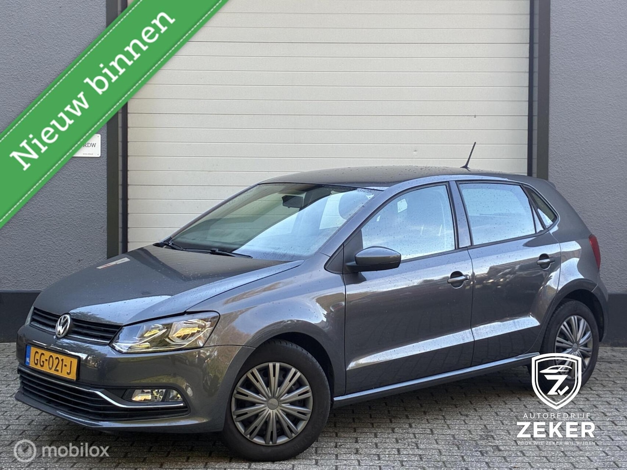Volkswagen Polo - 1.2 TSI Comfortline/ AUTOMAAT / NAP / CRUISE - AutoWereld.nl