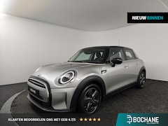 MINI 5-Deurs - 1.5 Cooper Camden Edition | Navigatie | Parkeersensoren | Climate Control |