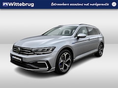 Volkswagen Passat Variant - 1.4 TSI PHEV GTE Business / Carplay / Navi / 18" lm velgen