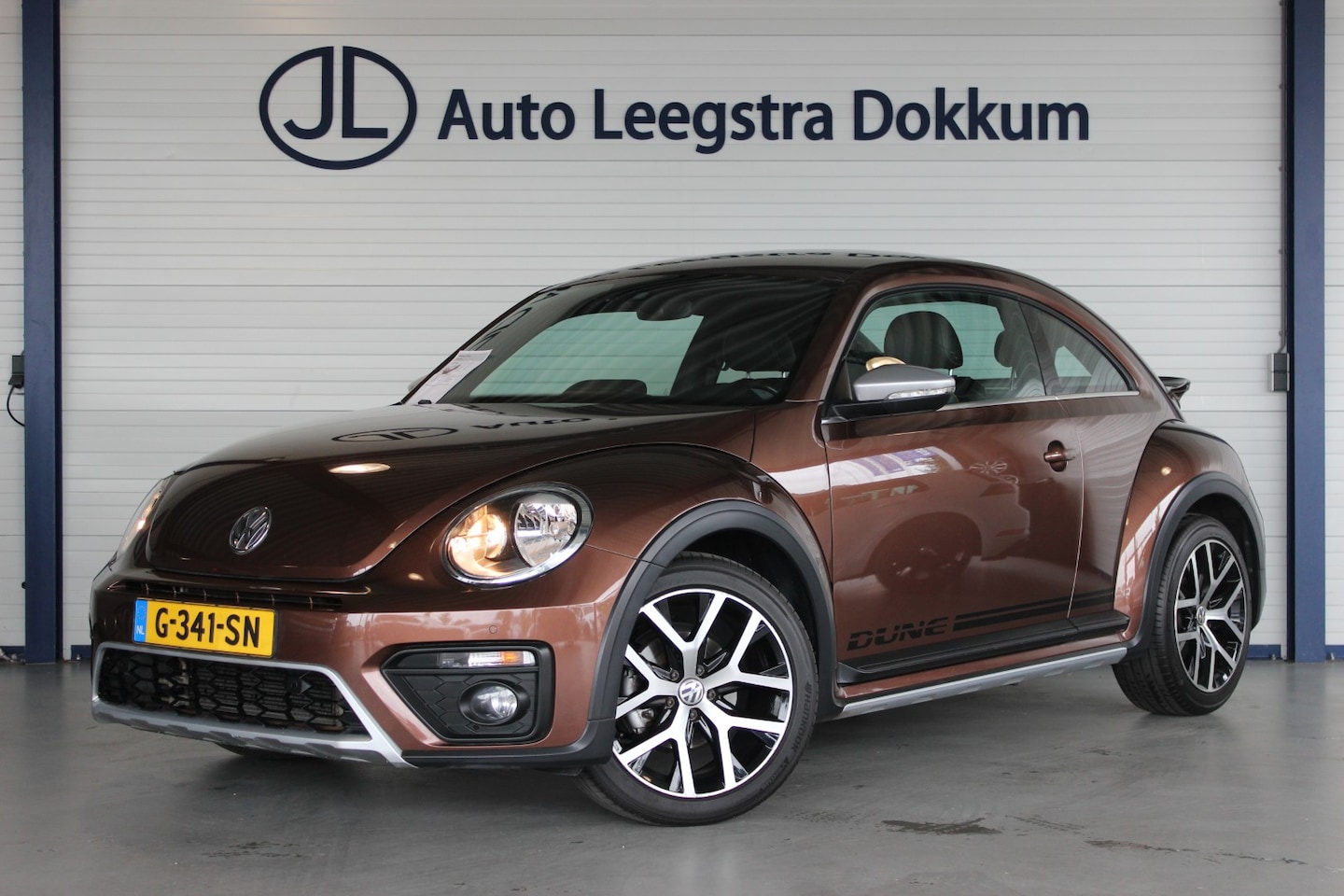 Volkswagen Beetle - 1.2 TSI Dune Carplay | Stoelverw. | Clima | Bluetooth | Cruise | Halfleder | 18" LMV | PDC - AutoWereld.nl