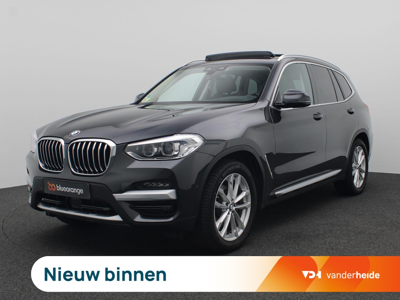 BMW X3 - xDrive20d High Executive 190PK Aut. Panoramadak, Trekhaak, Side Assist, 19" LM Velgen, Ach - AutoWereld.nl