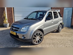 Suzuki Ignis - 1.3-16V FreeStyle In een nette staat verkerende Suzuki Ignis 1.3 16V VVT Airco, 17 inch lmv, Stoelverwarming