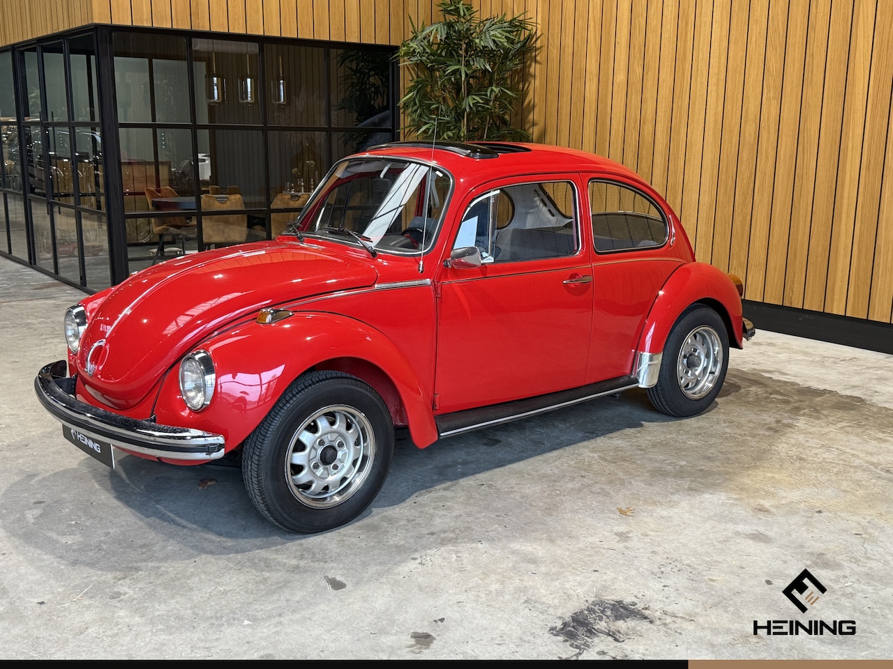 Volkswagen Kever - 1303 S Met Schuifdak en Weltmeister velgen. Hollandse auto. - AutoWereld.nl