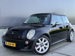 MINI 3-Deurs - 1.6 Cooper S 163PK JCW / Pano / R56 Edit. / Supercharger / 2003