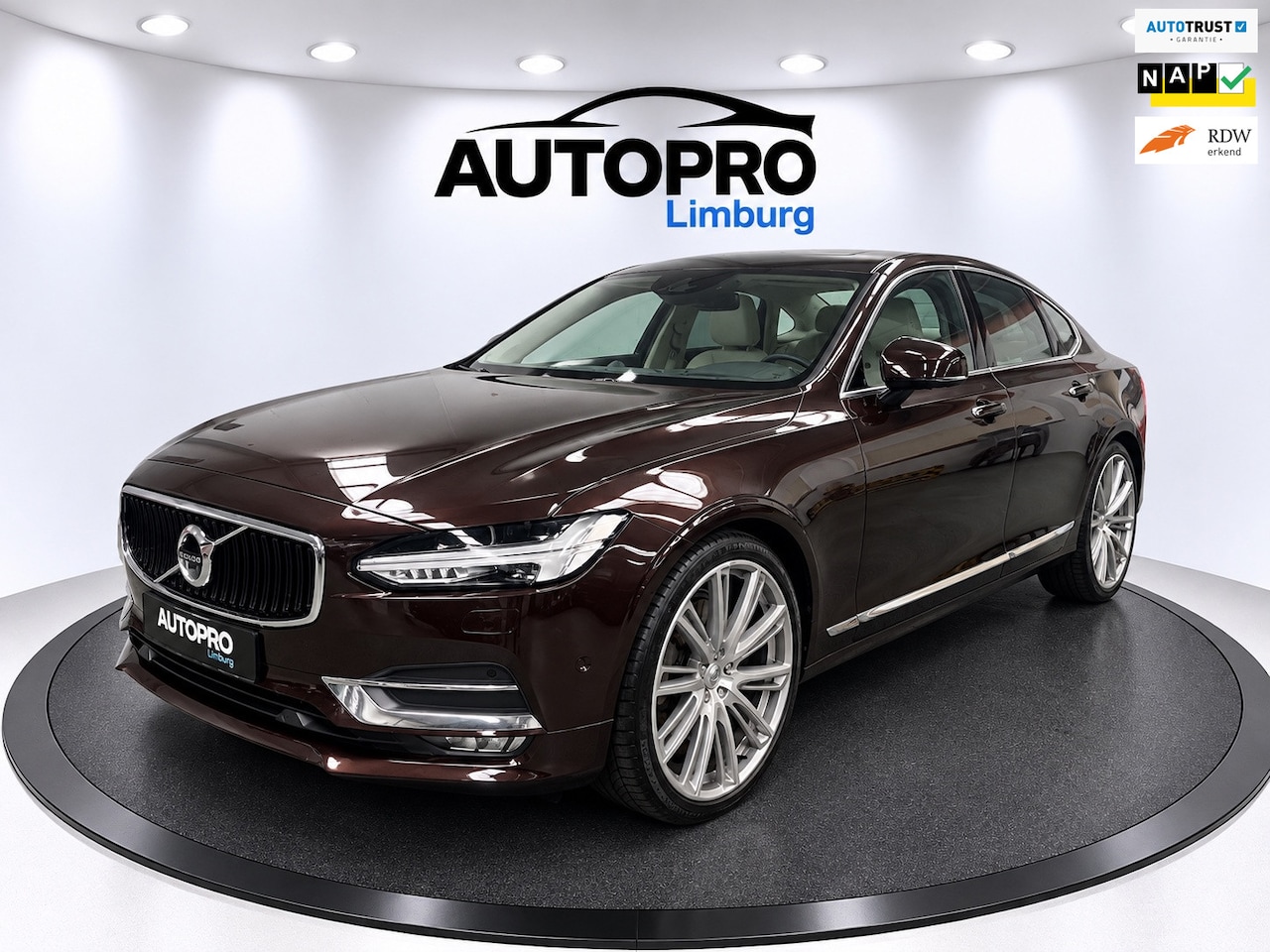 Volvo S90 - 2.0 D5 AWD Inscription 2.0 D5 AWD Inscription - AutoWereld.nl