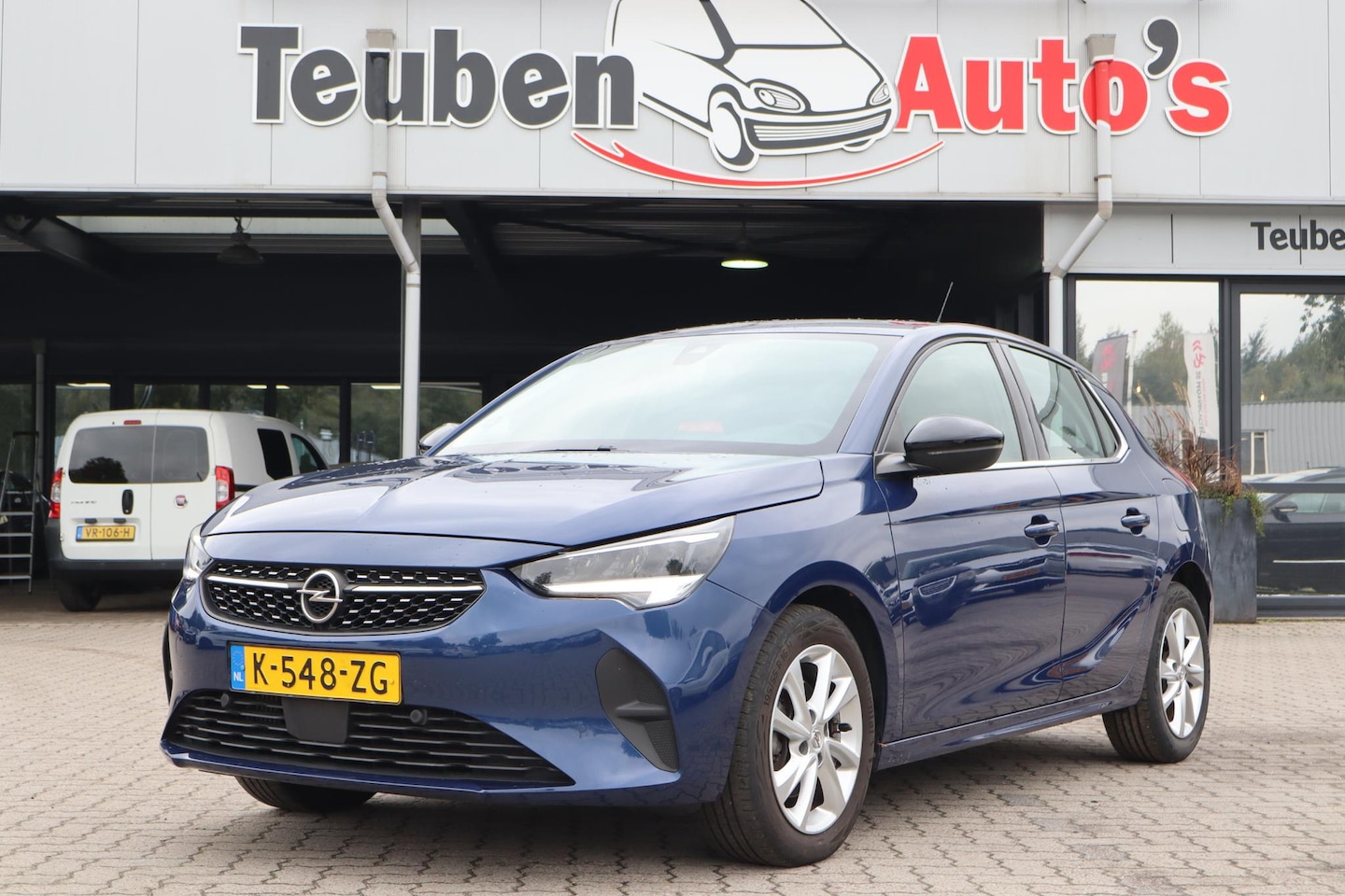 Opel Corsa - 1.2 Elegance | LED-lichtpakket | Parkeerpakket | Camera | Cruise control | Navigatie | Cli - AutoWereld.nl