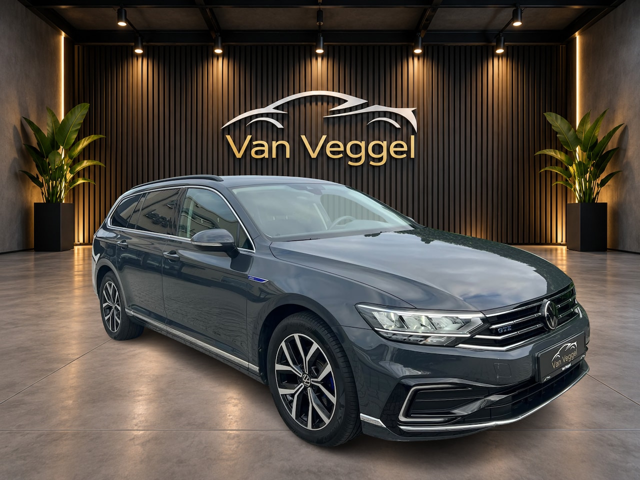 Volkswagen Passat Variant - 1.4 TSI PHEV GTE Business SOH 91%, trekhaak, camera, navi, stoelverw - AutoWereld.nl