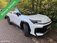 Toyota RAV4 - 2.5 Plug-in Hybrid AWD 300 GR Sport NW.MODEL