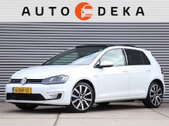 Volkswagen Golf - 1.4 TSI GTE *Panodak*Stoelverw.*Camera
