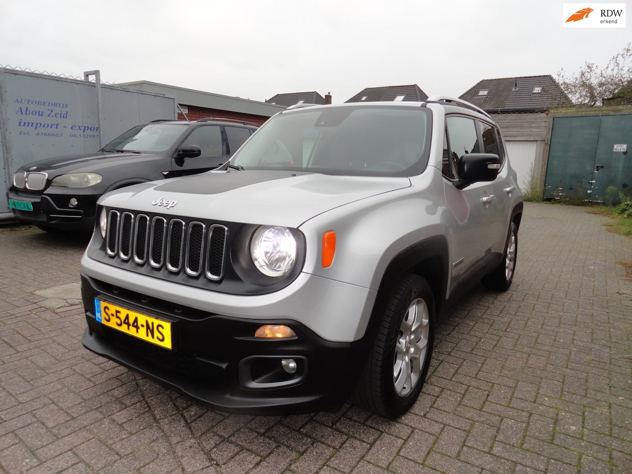 Jeep Renegade - 1.4 MultiAir Opening Edition 1.4 MultiAir Opening Edition (KM 171273 NIEUWSTAAT) - AutoWereld.nl