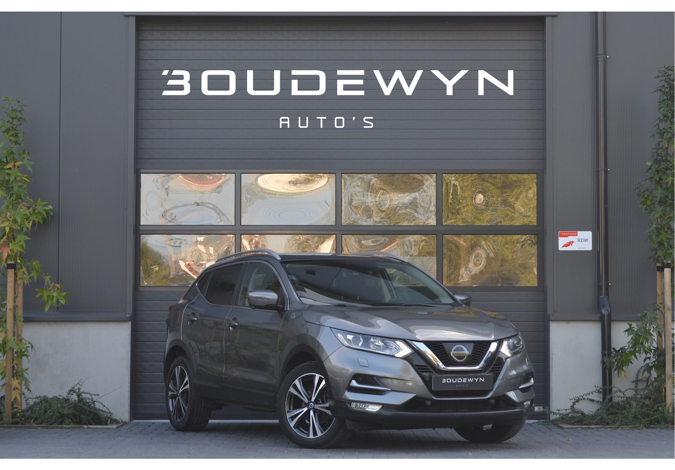 Nissan Qashqai - 1.2 Tekna 360 Camera | Stoelverwarming | Cruise Control | Trekhaak - AutoWereld.nl