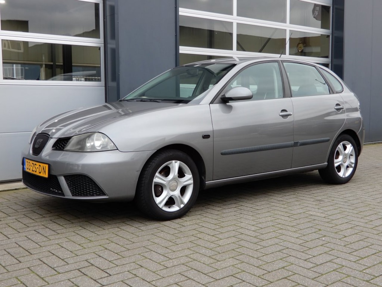 SEAT Ibiza - 1.4-16V Trendstyle 5 Drs/Airco/CruiseControl/LMV - AutoWereld.nl