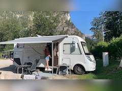 Hymer Hymermobil - B 594 4 persoons Integraal 3.0 Mjet Diesel 6 bak.