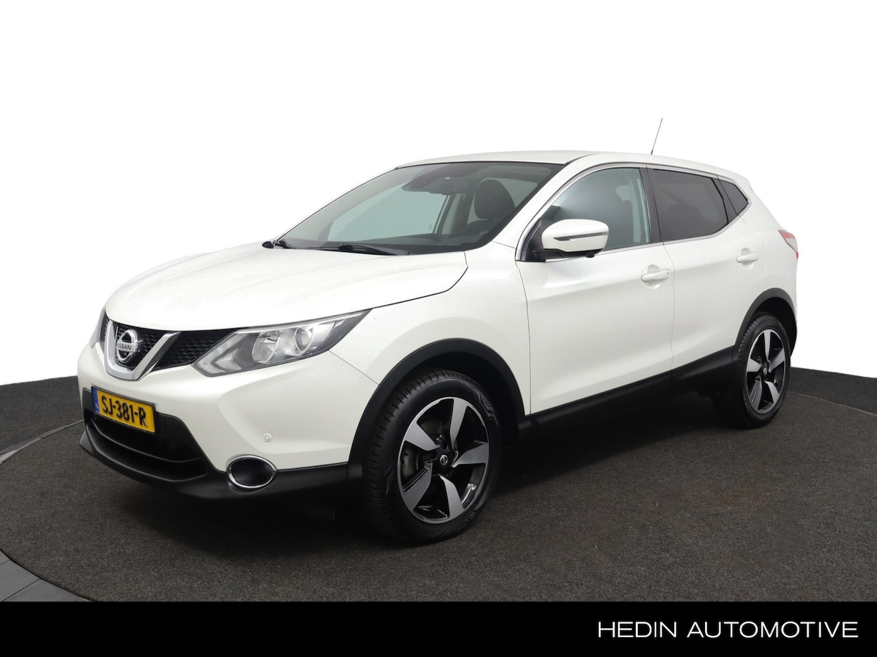 Nissan Qashqai - 1.2 116pk Business Edition | Navigatie | 360 graden camera | Parkeersensoren V+A | Climate - AutoWereld.nl