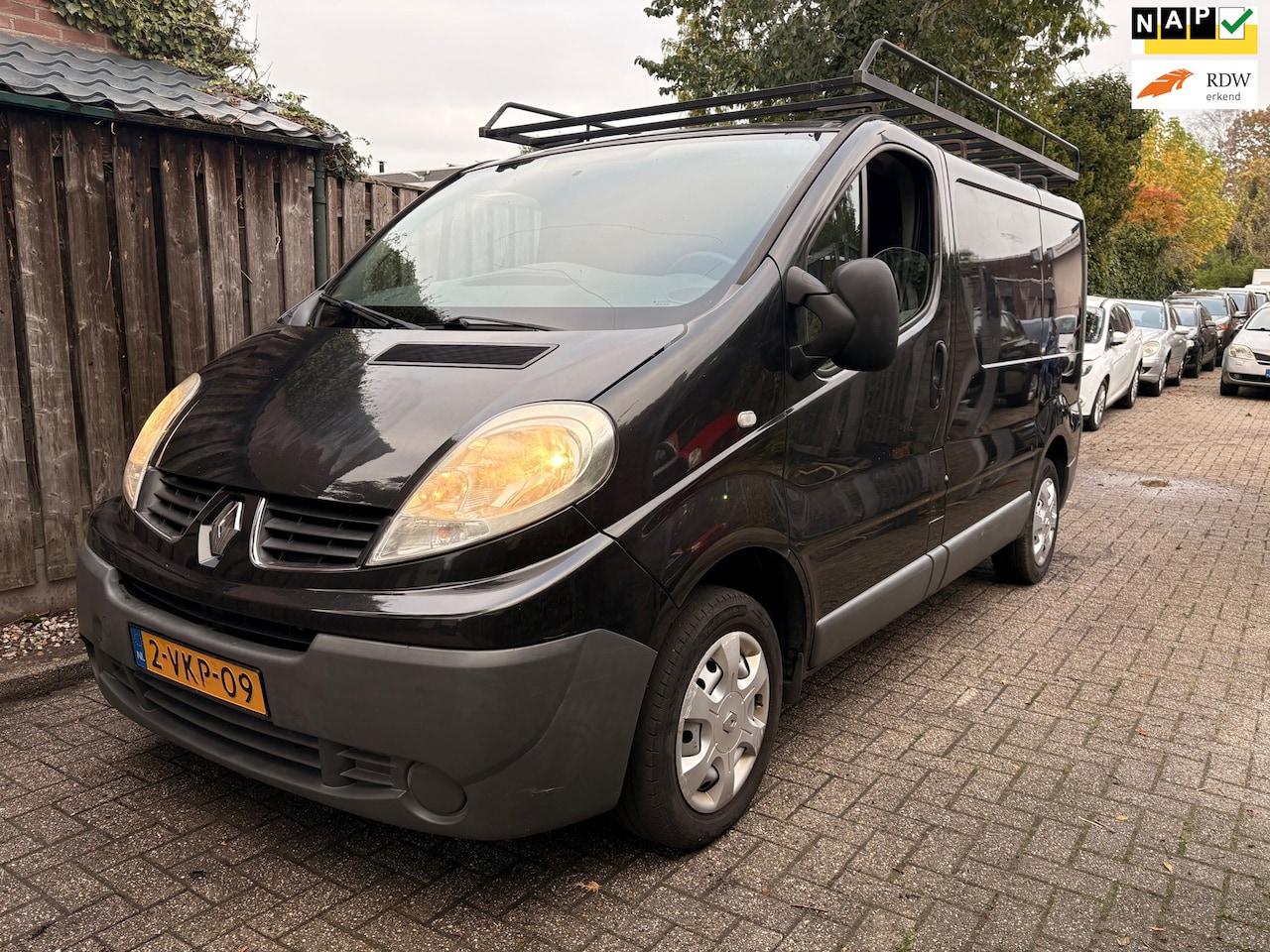 Renault Trafic - 2.0 dCi T27 L1H1 Générique - nap - AutoWereld.nl