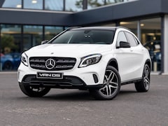 Mercedes-Benz GLA-Klasse - GLA 180 Urban | Night | Pano | Leer | 360 camera | Stoelverwarming