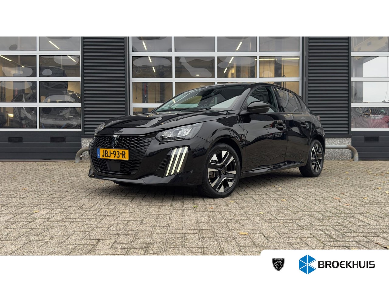 Peugeot 208 - 1.2 Hybrid 100 pk Allure | Camera | Stoelverwarming | Apple Carplay / Android Auto | Draad - AutoWereld.nl
