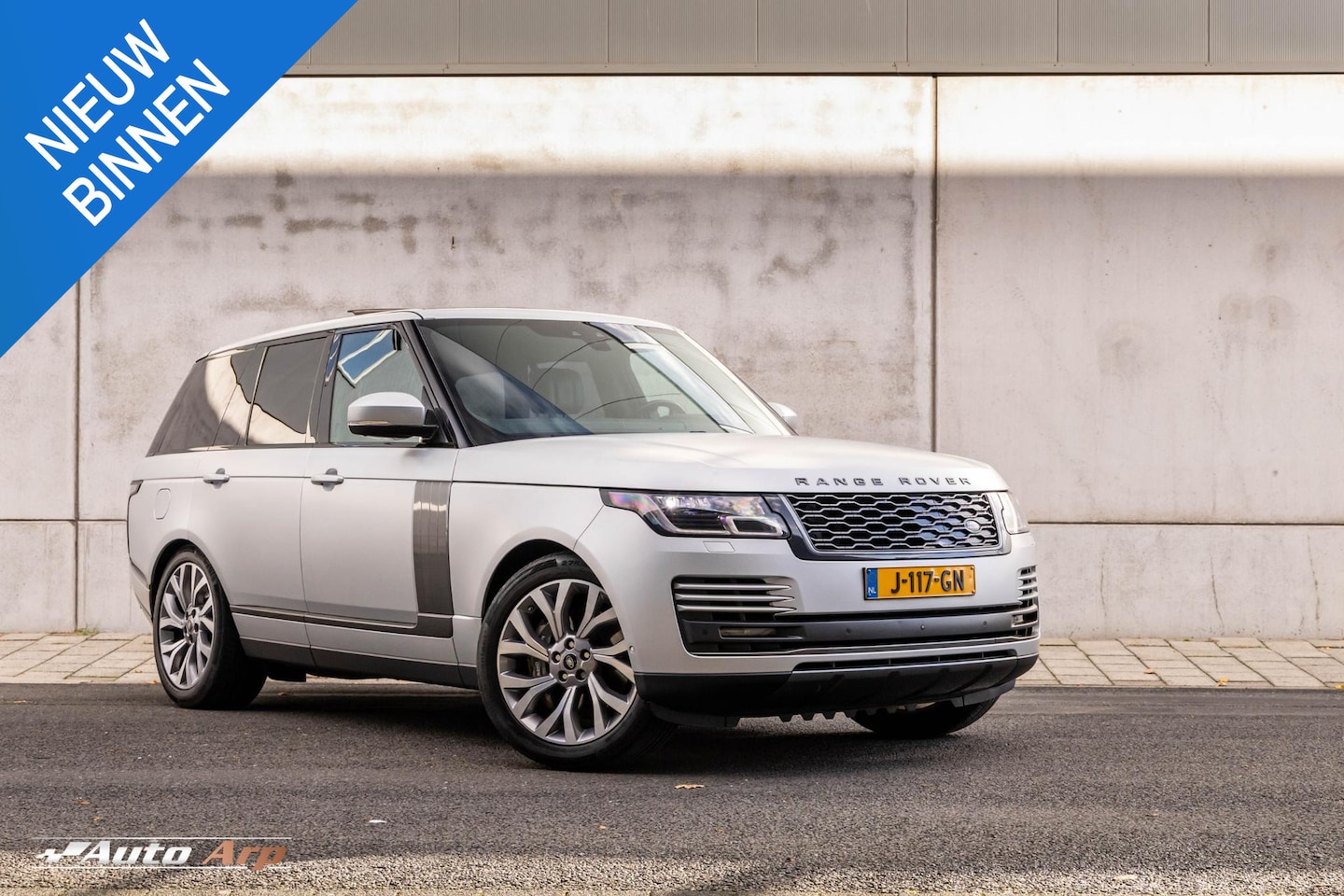 Land Rover Range Rover - 2.0 P400e Vogue 2.0 P400e Vogue - AutoWereld.nl