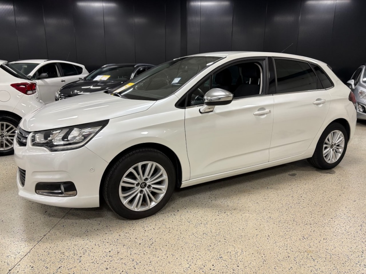 Kia Rio - 1.0 T-GDI MHEV Multimedia PDC CAM Cruise NL NAP - AutoWereld.nl