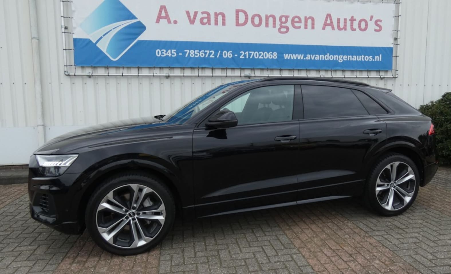 Audi Q8 - 55 TFSI QUATTRO S-Line,BenO,360,Pano,Softcl,Luchtv,Head Up - AutoWereld.nl