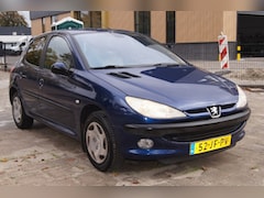 Peugeot 206 - 1.4 GENTRY PREMIUM