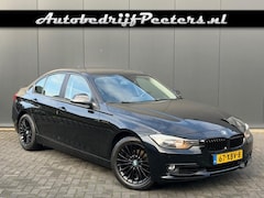 BMW 3-serie - 320i Automaat Navi prof. ECC Cruise PDC NL-auto