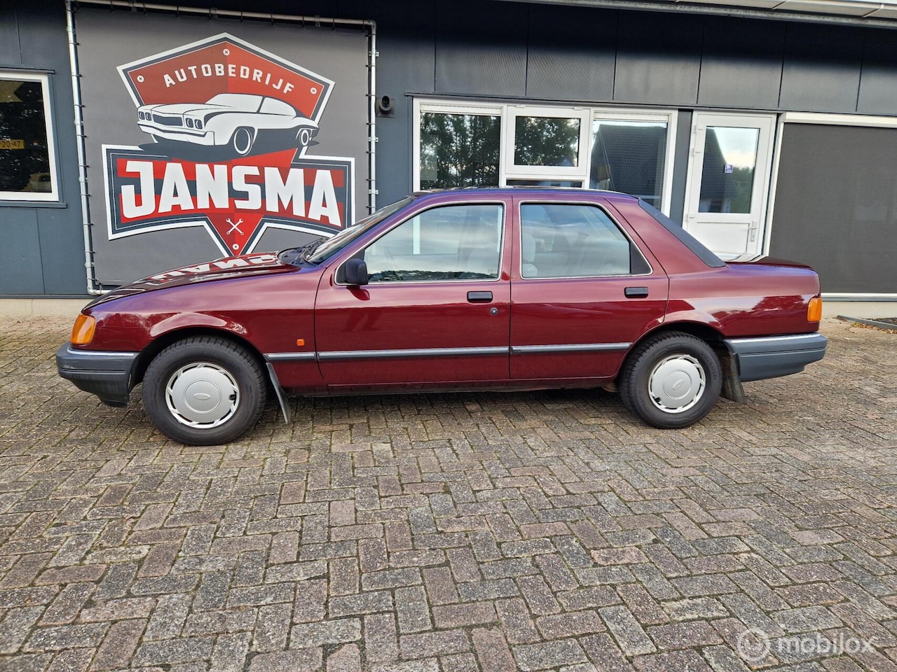 Ford Sierra - 2.0 GL 1989 | Nw Apk | Nette auto - AutoWereld.nl