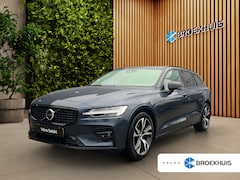 Volvo V60 - 2.0 B4 Plus Dark | Panoramadak | Stuur/stoelverwarming | Memory | Pilot Assist