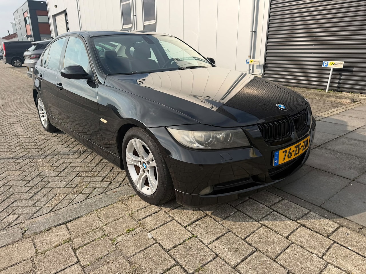 BMW 3-serie - 318i High Executive Airco APK - AutoWereld.nl