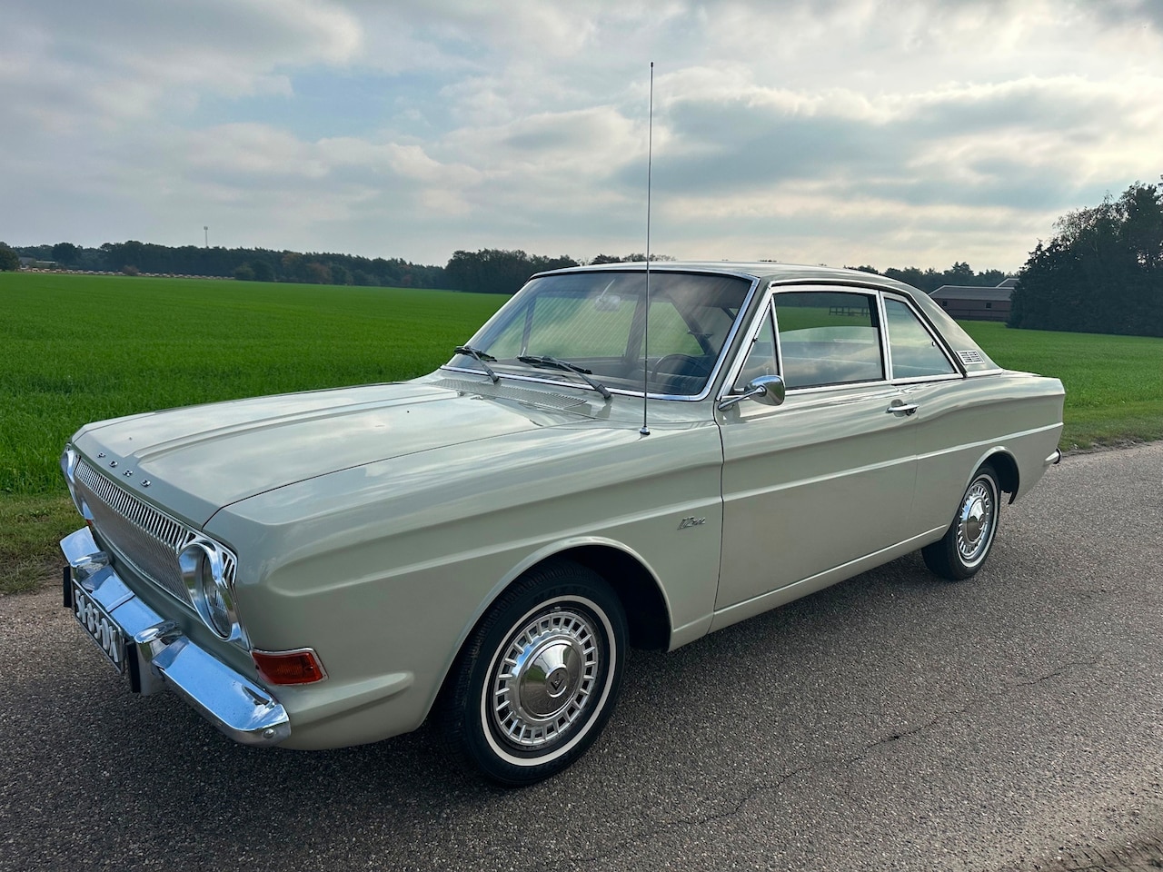 Ford Taunus - 12 M Taunus 12 m coupe - AutoWereld.nl