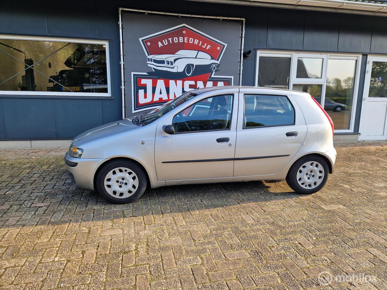 Fiat Punto - 1.2-16V Dynamic Automaat - AutoWereld.nl