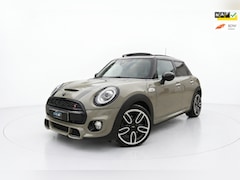 MINI 5-Deurs - 2.0 Cooper S JCW PAKKET PANO SFEER CAMERA NAP