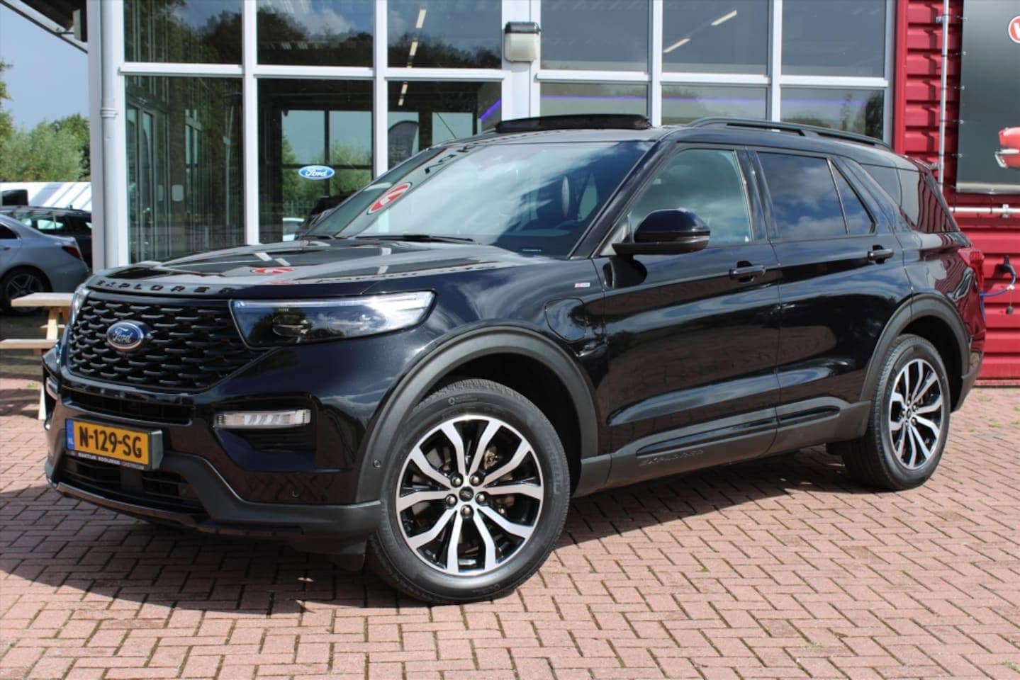 Ford Explorer - 3.0 V6 EcoBoost PHEV ST-Line 3.0 V6 EcoBoost PHEV ST-Line - AutoWereld.nl