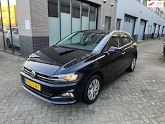 Volkswagen Polo - 1.0 MPI Comfortline 142 DKM CARplay