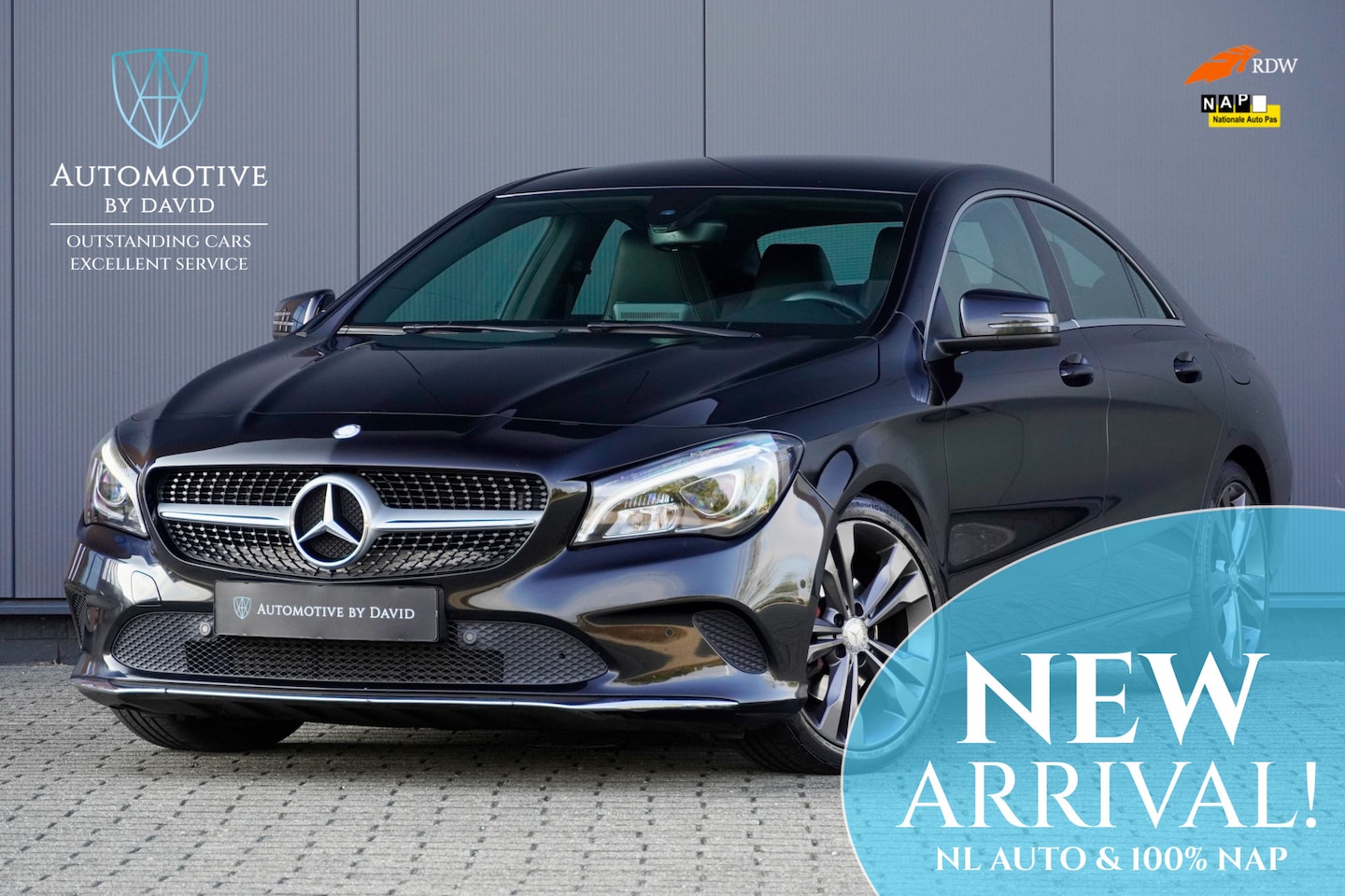 Mercedes-Benz CLA-Klasse - 180 122 pk EDITION PLUS AUTOMAAT / NL AUTO / LED KOPLAMPEN / LEDER-STOF / 18 INCH LMV / NA - AutoWereld.nl