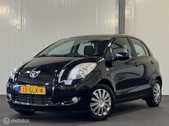 Toyota Yaris - 1.3 VVTi 5-drs Sol [ NAP Trekhaak Airco Rijklaar ]
