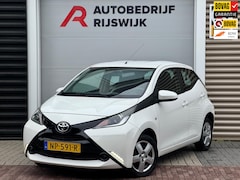 Toyota Aygo - 1.0 VVT-i x-play Airco/Elektrische ramen