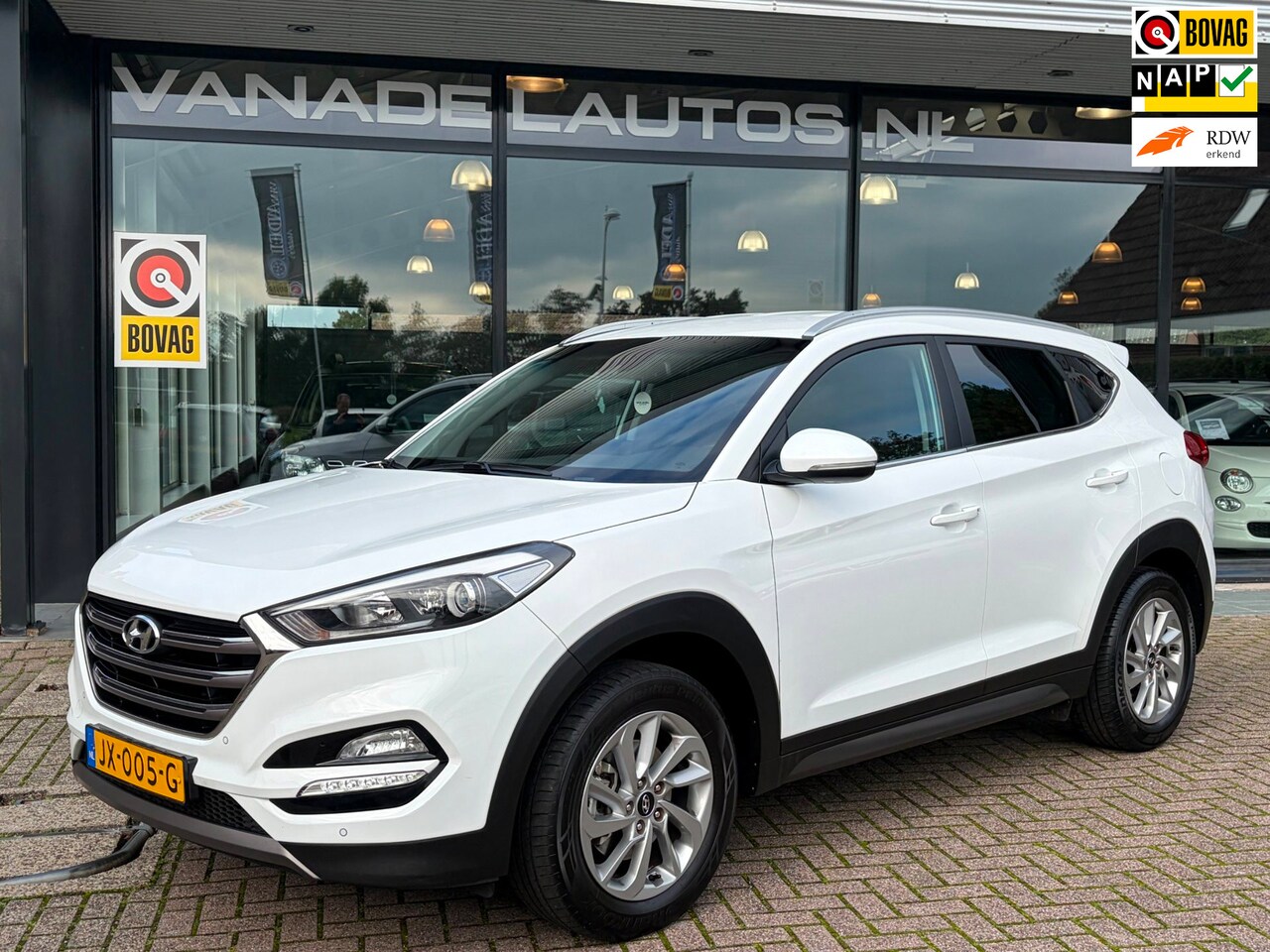 Hyundai Tucson - 1.6 GDi Comfort Navi Camera Clima Cruise Lane-Assist NL-Auto NAP Dealeronderhouden! - AutoWereld.nl