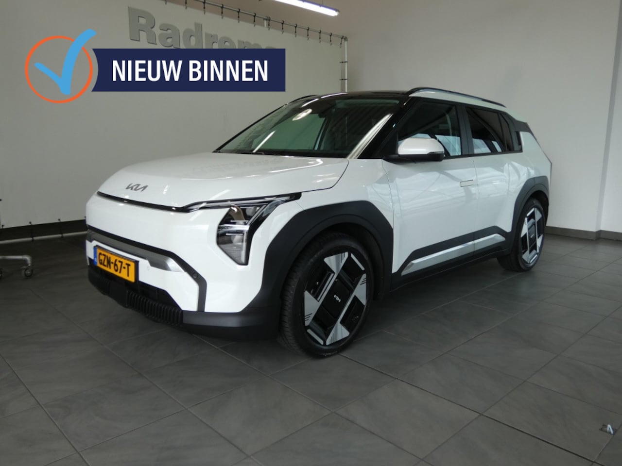 Kia EV3 - Plus Adv. 58.3 kWh Sunroof harman kardon leder - AutoWereld.nl