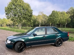 Mercedes-Benz C-klasse - 180 Classic