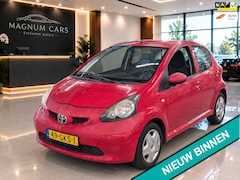 Toyota Aygo - 1.0-12V 5DRS NAP KM'S ELEK.RAMEN CD & RADIO AUX APK CENTR.VERGRENDEL.AFST 2E EIGENAAR