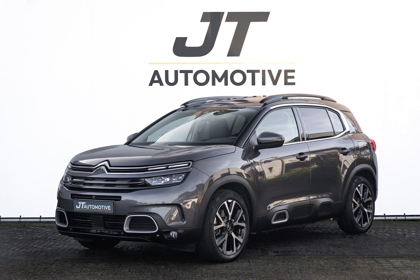 Citroën C5 Aircross - 1.6 Pl.Hyb. 225 Shin CarPlay | Panoramadak | 360 graden camera | Afneembare Trekhaak | Nav - AutoWereld.nl
