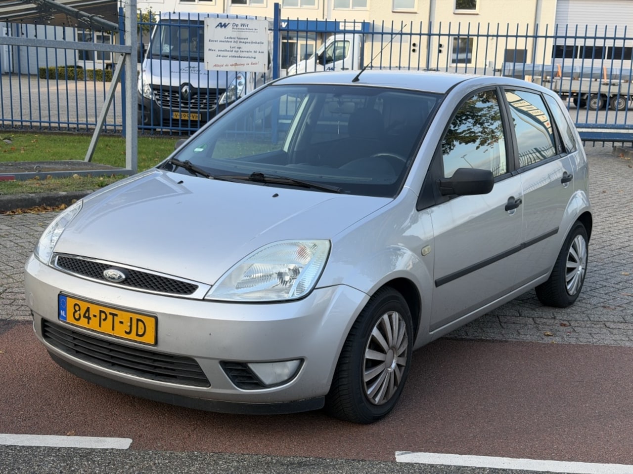 Ford Fiesta - 1.6-16V Ghia 1.6-16V Ghia - AutoWereld.nl