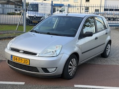 Ford Fiesta - 1.6-16V Ghia
