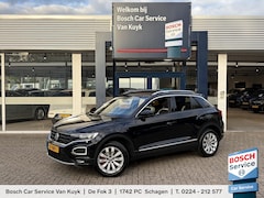 Volkswagen T-Roc - 1.5 TSI Sport / NL-Auto / Dealer-Onderhouden / Stoel & Stuurverwarming / LED / Apple-Carpl