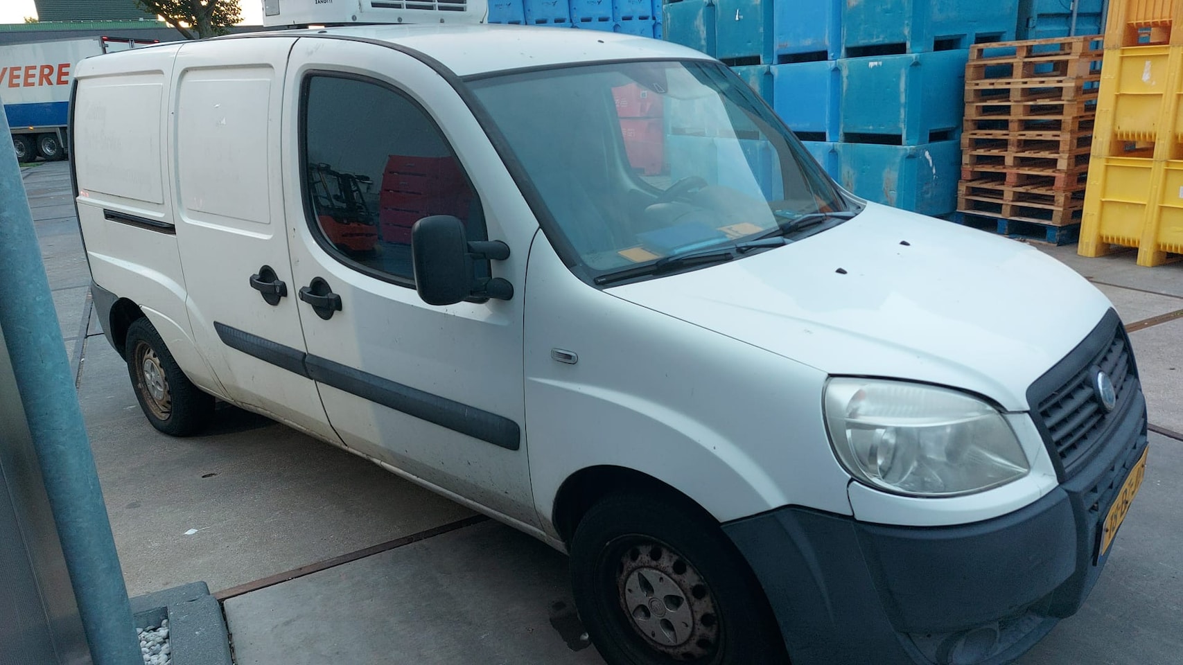 Fiat Doblò Cargo - 1.4 Basis Maxi Koel-/vrieswagen Zanotti - AutoWereld.nl