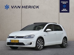 Volkswagen Golf - 1.4 TSI GTE | Panoramadak | Achteruitrijcamera | Adaptive Cruise Control