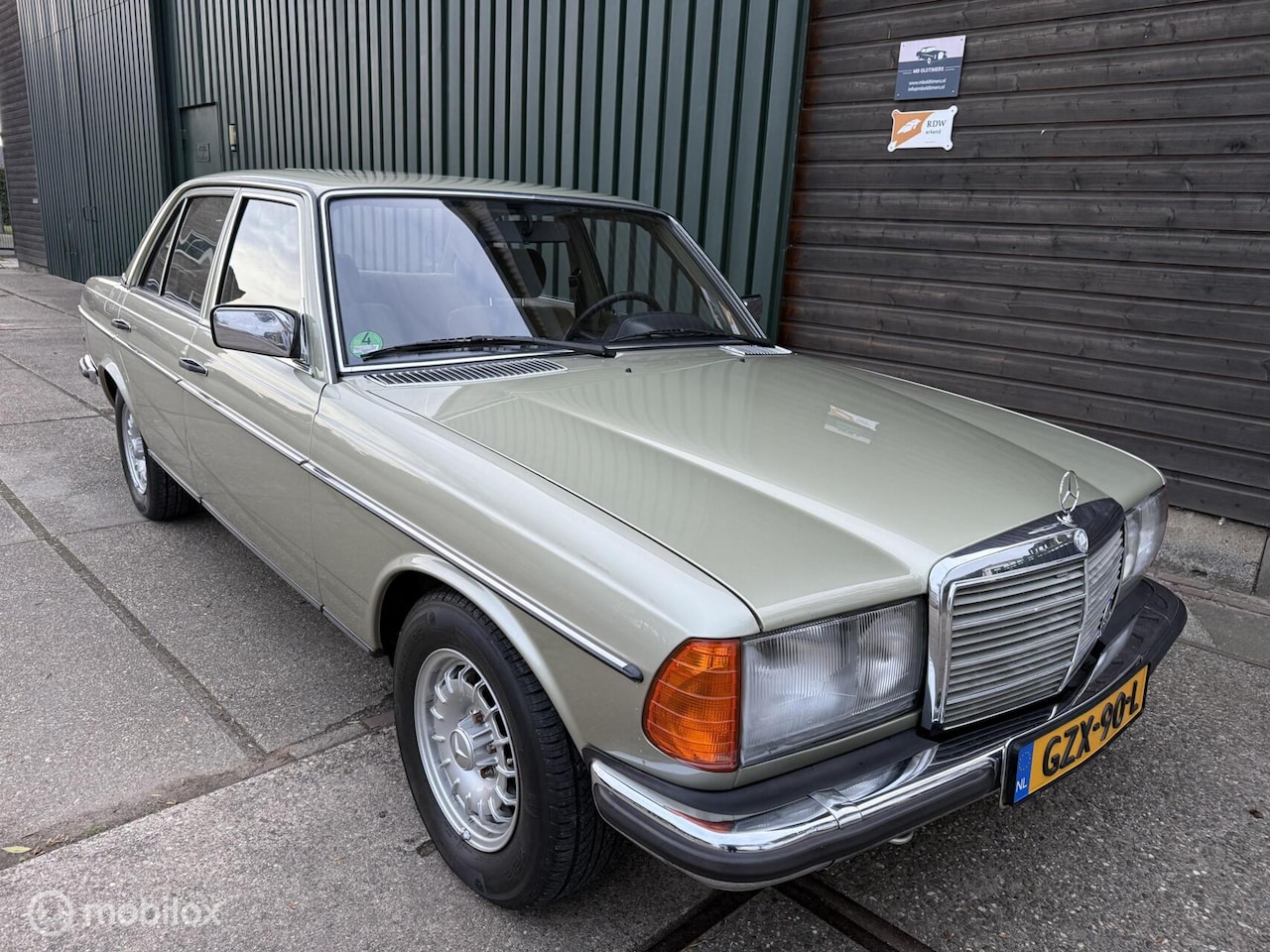 Mercedes-Benz 280 - 200-280 E - AutoWereld.nl